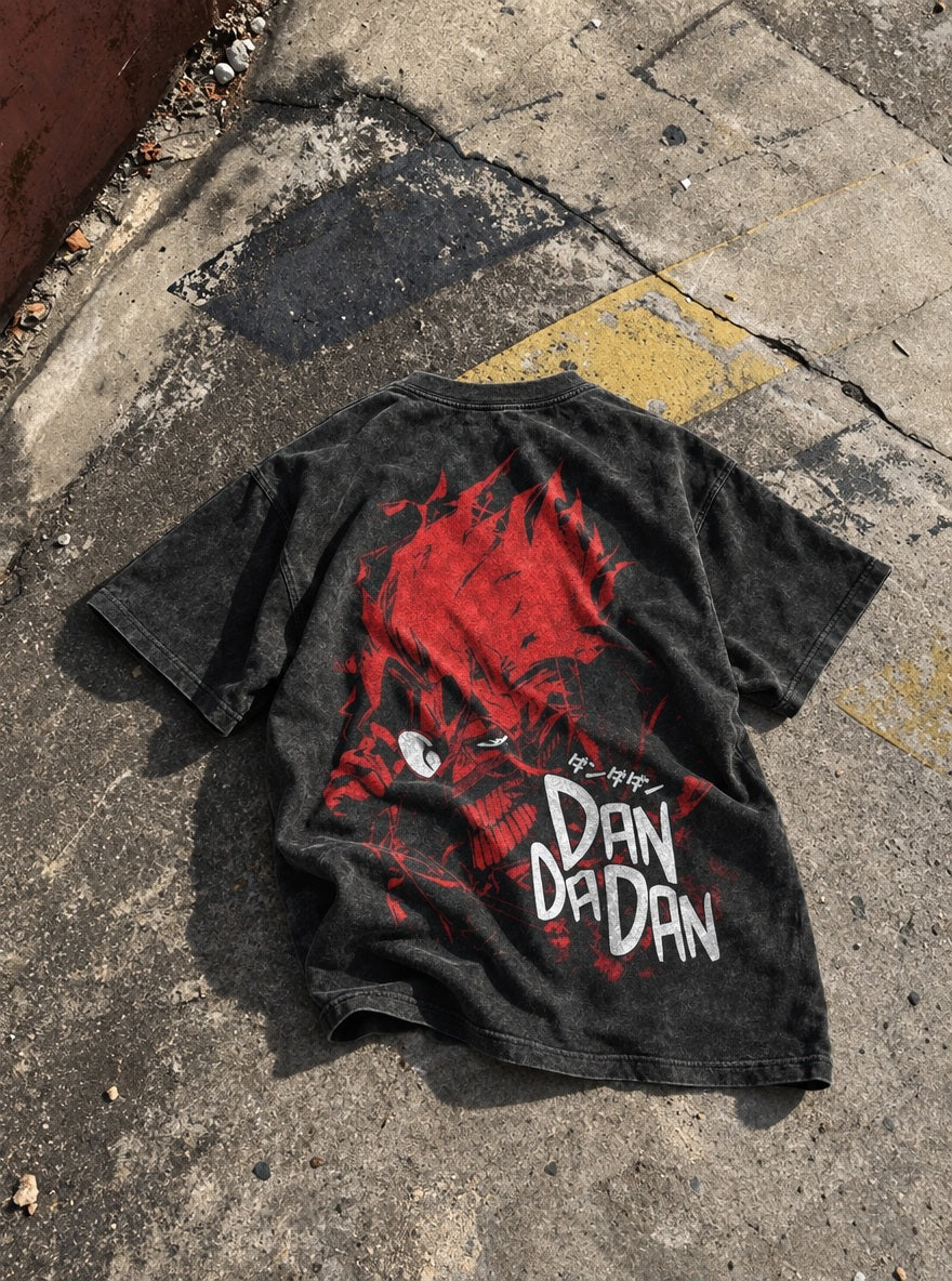 Okarun Red Aura – T-Shirt – flat-lay | Dandadan
