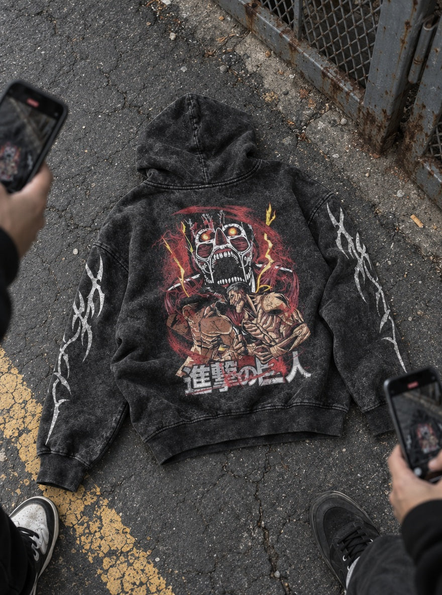 Eren vs Reiner – Hoodie – flat-lay | Attack on Titan