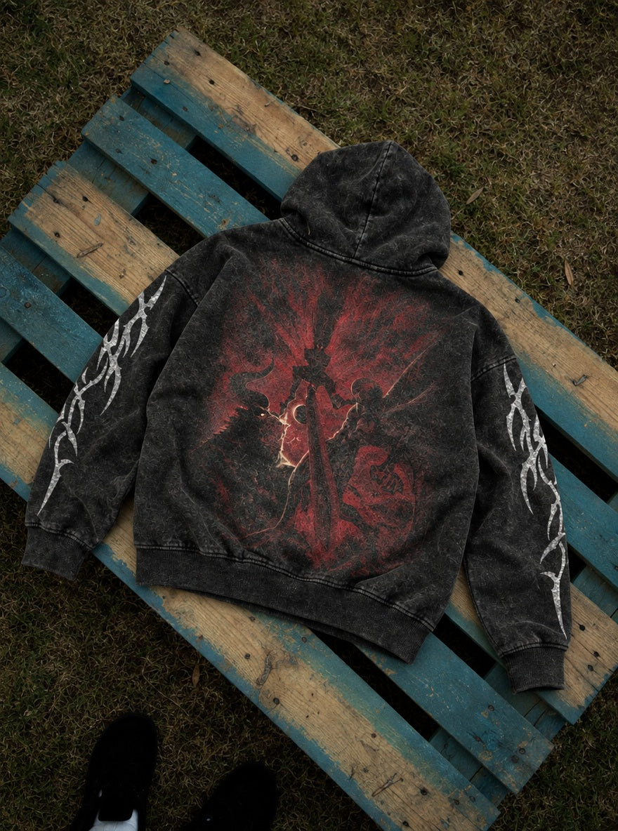 Guts vs Zodd – Hoodie – flat-lay | Berserk