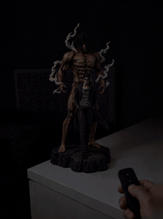 Eren and Attack Titan Mist Diffuser Figure – switching on with the remote, light and mist (animated) | Attack on Titan