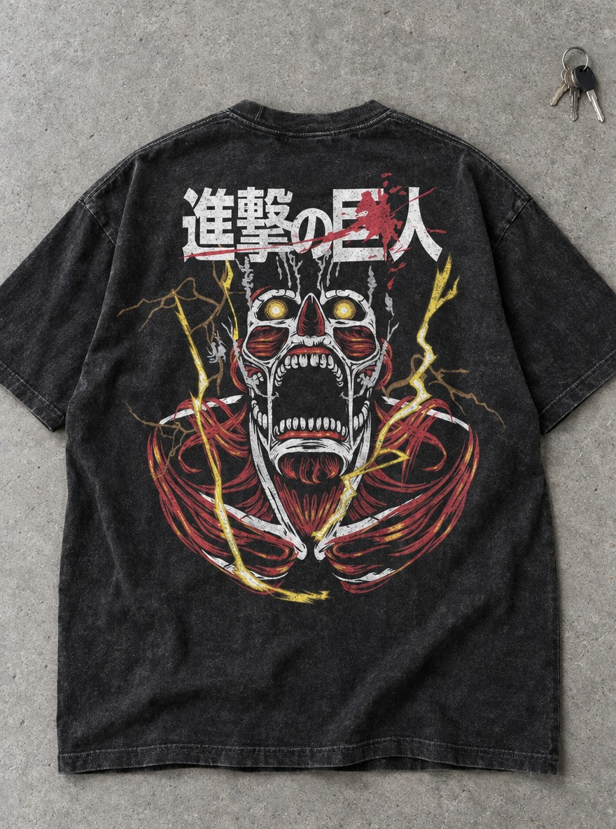 Colossal Titan – T-Shirt – flat-lay | Attack on Titan
