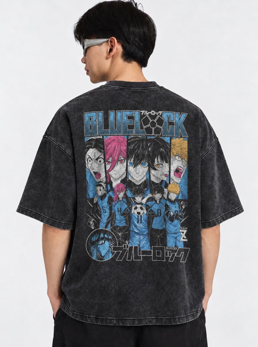 Collage Hold – T-Shirt – model shot | Blue Lock