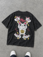 Lucky Cat Granny – T-Shirt – flat-lay | Dandadan