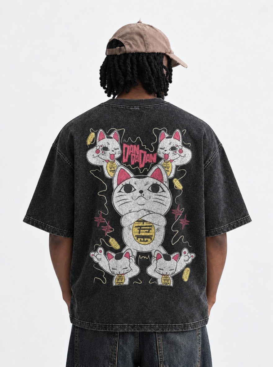 Lucky Cat Granny – T-Shirt – model shot | Dandadan