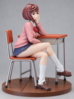 Momo School Desk Figure – close-up | Dandadan