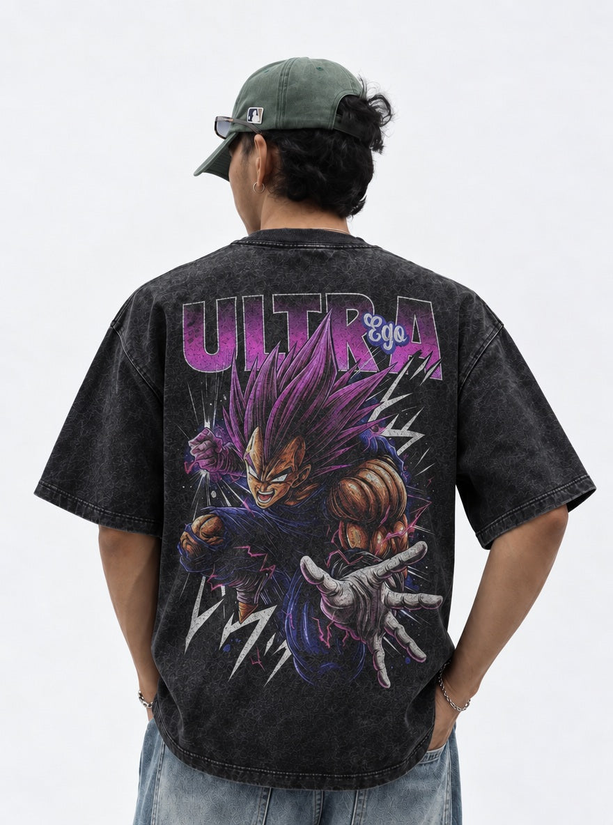Ultra Ego Vegeta – T-Shirt – model shot | Dragon Ball
