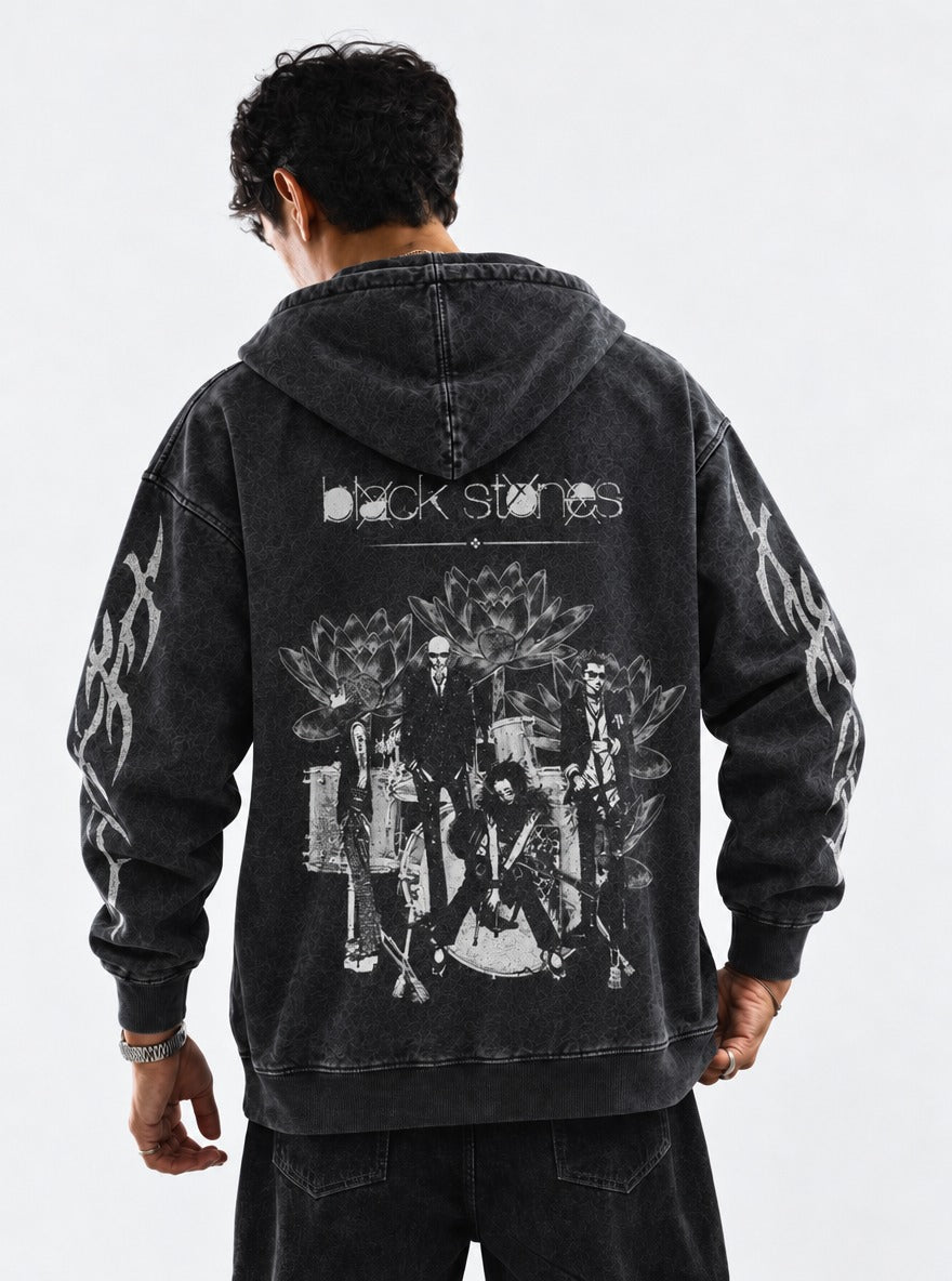 Lotus Band – Hoodie – model shot | Nana